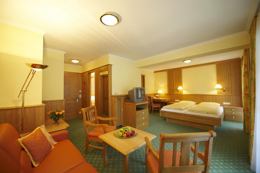 Hotel Martin Ramsau am Dachstein Szoba fotó