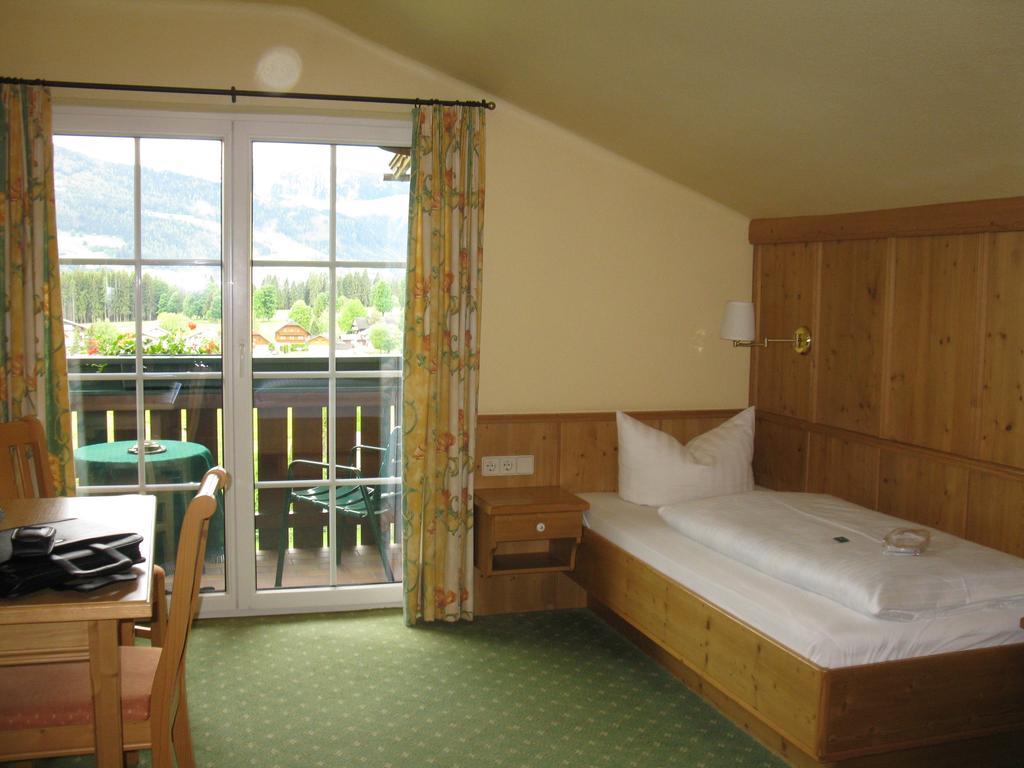 Hotel Martin Ramsau am Dachstein Szoba fotó
